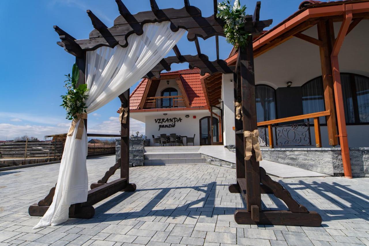 Remetea  Veranda Panzio מראה חיצוני תמונה